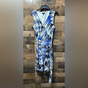Banana Republic White Blue Drapey Layered V-Neck Dress 2 Pocket Abstract Size 12